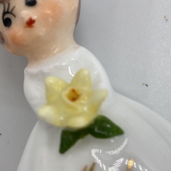 Vintage Japan Lot of 4 Collectible Figurines Ceramic & Porcelain Miniatures - Picture 9 of 11